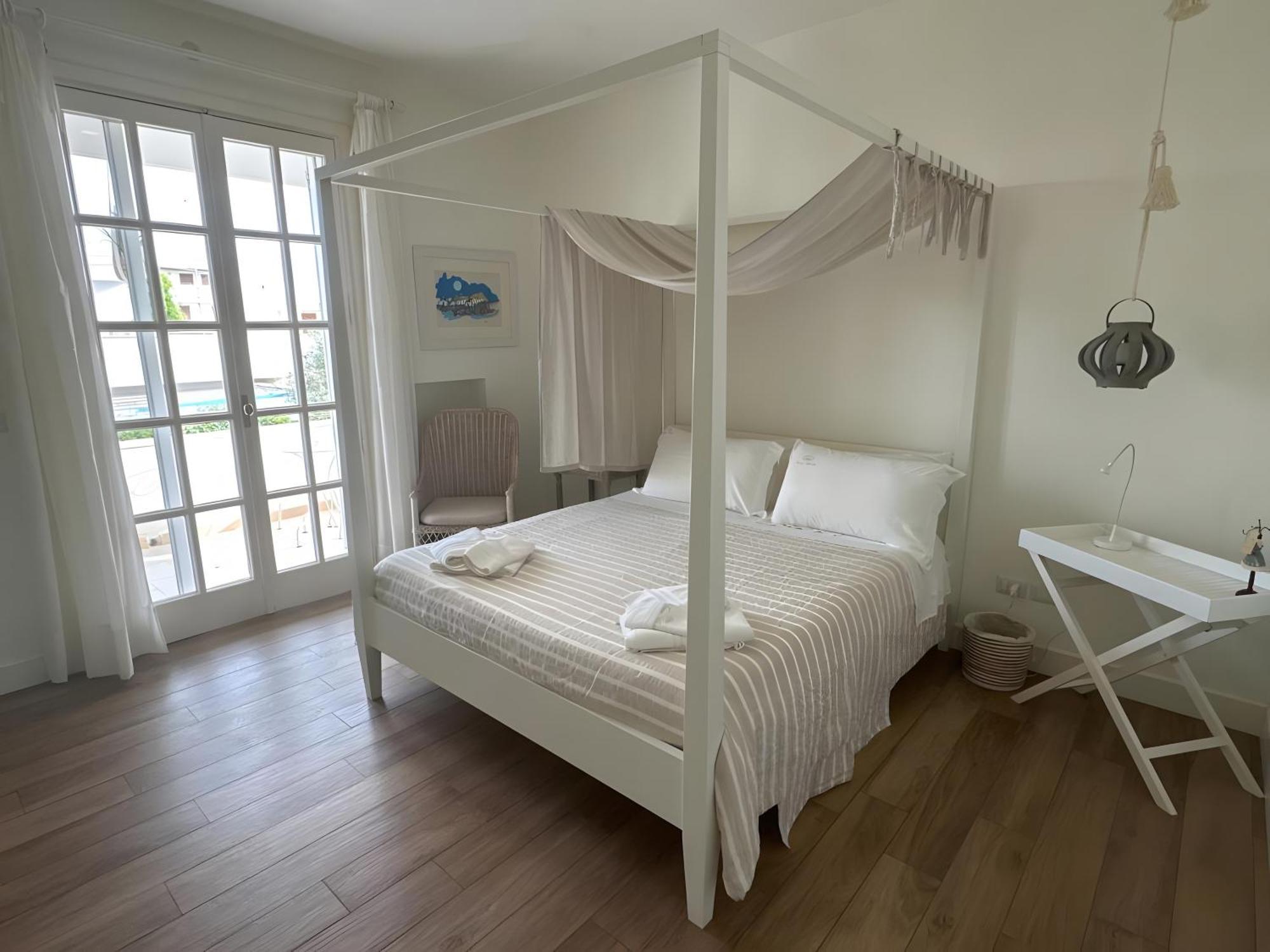 Villa Teresa Maria Porto Cesareo Exterior photo